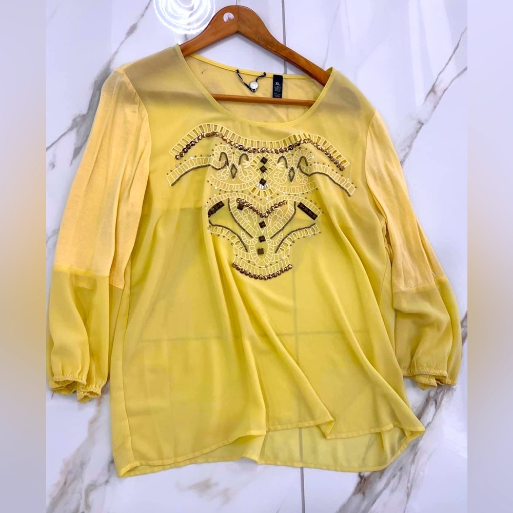 Buckle Boutique Top